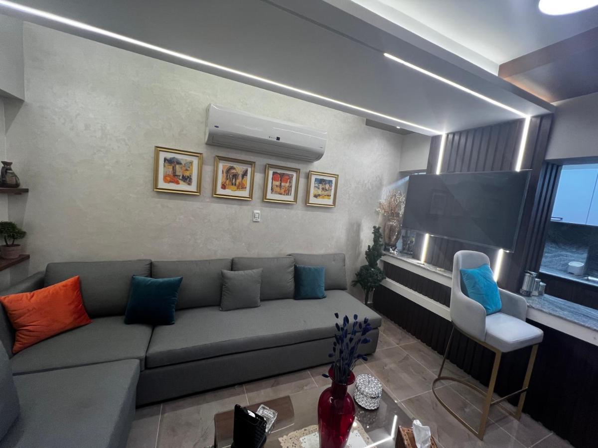 Luxury Flat With Garden And Private Entrance شقة فاخرة بحديقة و مدخل خاص Cairo Exterior photo