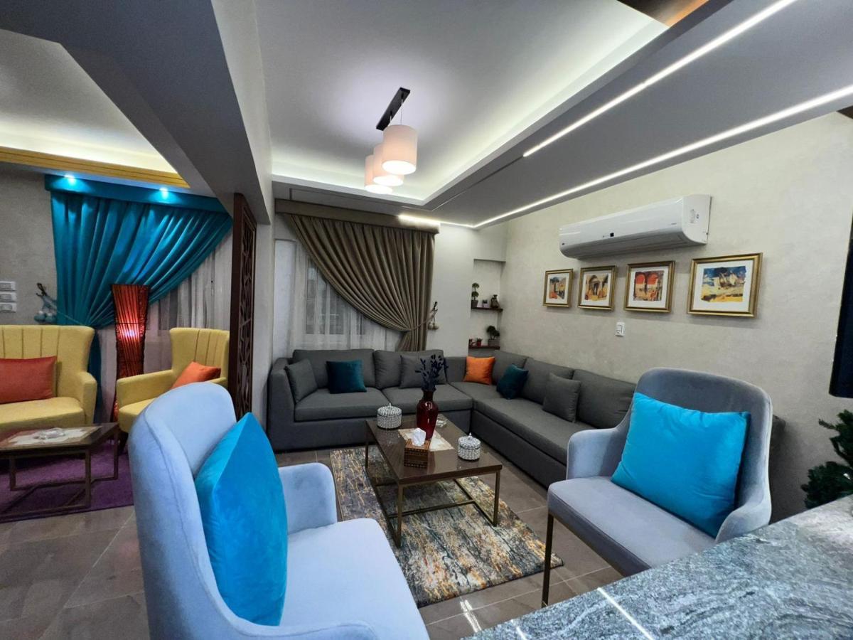 Luxury Flat With Garden And Private Entrance شقة فاخرة بحديقة و مدخل خاص Cairo Exterior photo